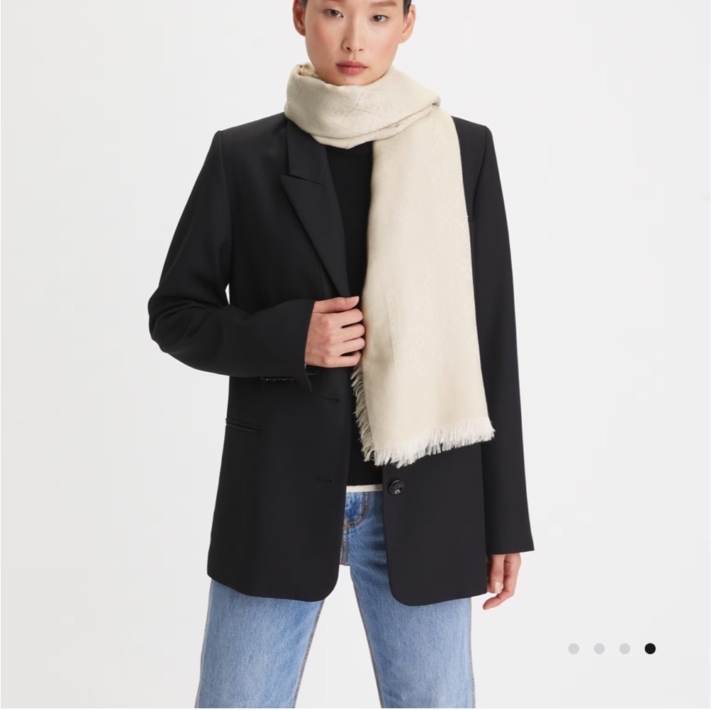 NWT Tory Burch Mosaic Logo jacquard scarf